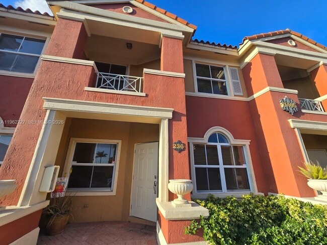 11405 NW 62nd Terrace in Doral, FL - Building Photo - Building Photo