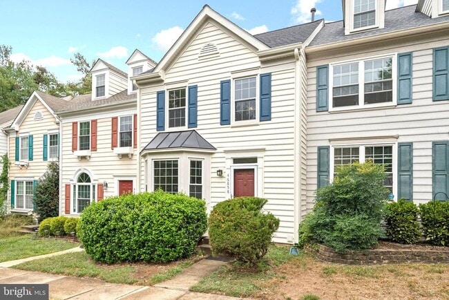 property at 46858 Lawnes Creek Terrace