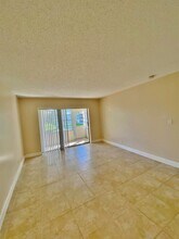 5170 SW 40th Ave, Unit 4E in Fort Lauderdale, FL - Building Photo - Building Photo
