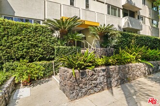 1525 Hayworth Ave in Los Angeles, CA - Building Photo - Building Photo