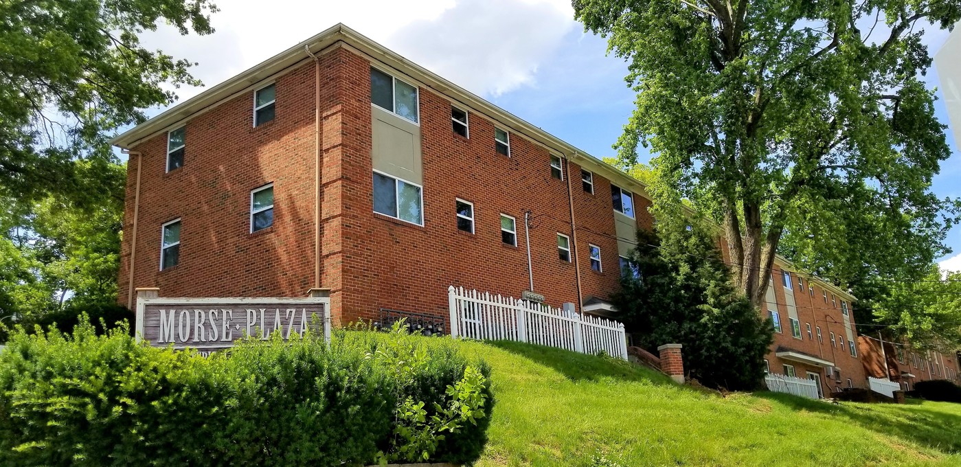 Morse Plaza Apartments in Liberty, MO - Building Photo