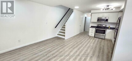 3200 Singleton Ave in London, ON - Building Photo - Building Photo