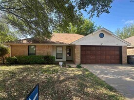 2 Bayberry Ct in Wichita Falls, TX - Building Photo