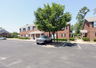 Myrtle Grove Village in Wilmington, NC - Building Photo - Building Photo