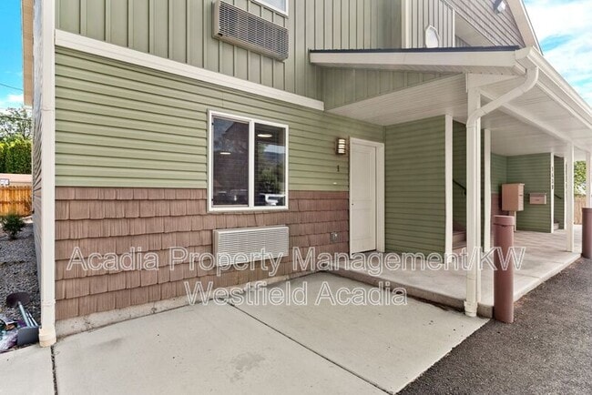 1430 S 4th Ave in Pocatello, ID - Building Photo - Building Photo