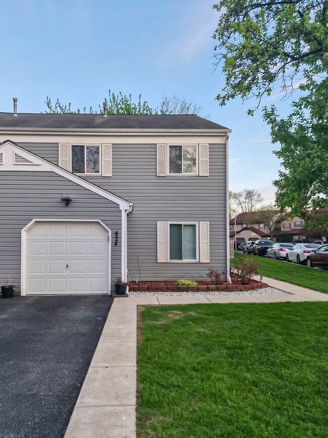 property at 824 Minnesota Cir