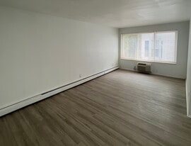 420 Hill St in Ann Arbor, MI - Building Photo