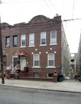661 Watkins St in Brooklyn, NY - Building Photo