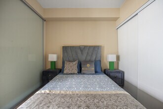 300 Front St W, Unit SI ID1345803P in Toronto, ON - Building Photo - Building Photo