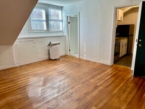 109 Charles St in Boston, MA - Building Photo - Building Photo