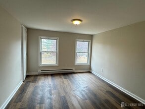 20 Jacobson St-Unit -A in Sayreville, NJ - Building Photo - Building Photo