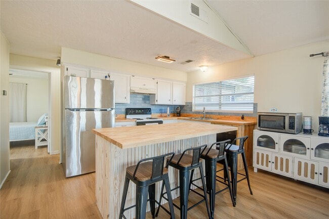 property at 16510 Blackbeard Rd