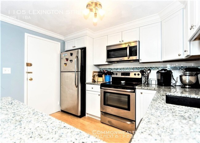 1105 Lexington St-Unit -#4-2 in Waltham, MA - Building Photo - Building Photo