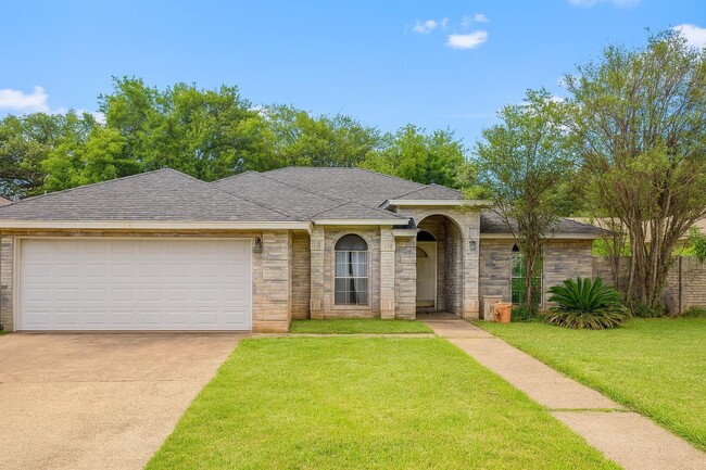 property at 1132 Quail Hollow Loop