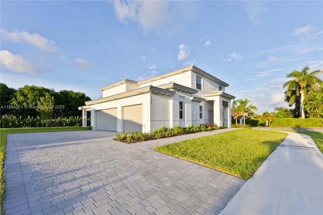 13203 SW 188th Terrace in Miami, FL - Building Photo - Building Photo