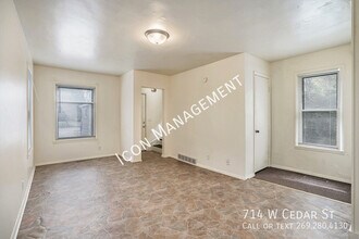 714 W Cedar St in Kalamazoo, MI - Building Photo - Building Photo