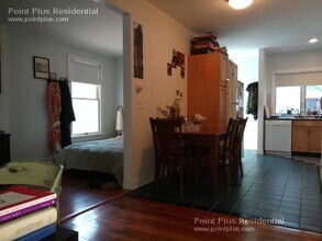 26 Hingham St, Unit 2 in Cambridge, MA - Building Photo - Building Photo