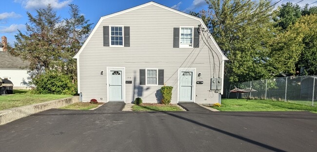27 Farese Rd, Unit 27 A