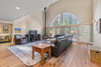 34 Lone Hand Way in Breckenridge, CO - Building Photo - Building Photo