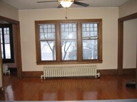 2516 Dupont Ave S, Unit 02 in Minneapolis, MN - Building Photo - Building Photo