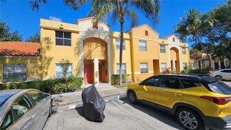 4017 NW 90th Ave in Sunrise, FL - Building Photo