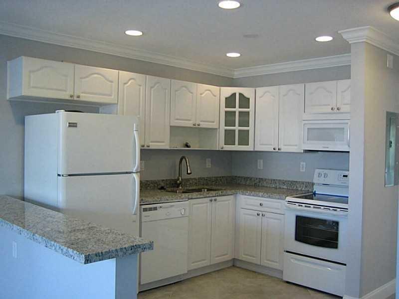2850 NE 32nd St in Fort Lauderdale, FL - Building Photo