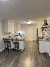 122 Wellington Cir in Williamsburg, VA - Building Photo - Building Photo