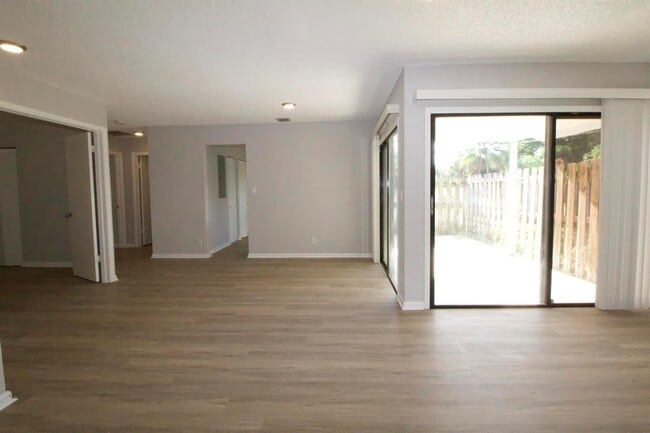 property at 9220 Roan Ln