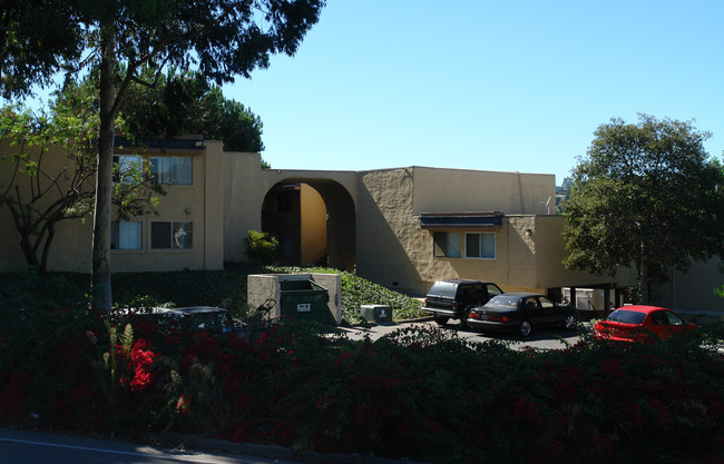 Villas At Casa De Oro Apartments in Spring Valley, CA - Building Photo - Building Photo