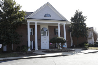 Heatherwood Apartments in Anderson, SC - Building Photo - Building Photo