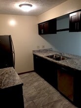 500 S Depeyster St in Kent, OH - Building Photo - Building Photo