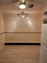 2650 W Gregory St, Unit 1W in Chicago, IL - Foto de edificio - Building Photo