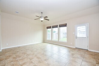 20707 Waterfall Rain Ct in Katy, TX - Building Photo - Building Photo