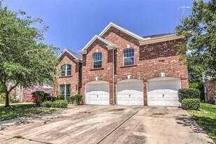 2103 Blue Water Bay Dr in Katy, TX - Building Photo