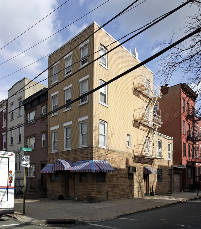 301 Park Ave