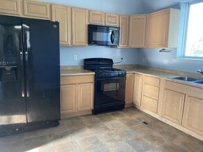 8 Delaware Ave in Delmar, DE - Building Photo - Building Photo