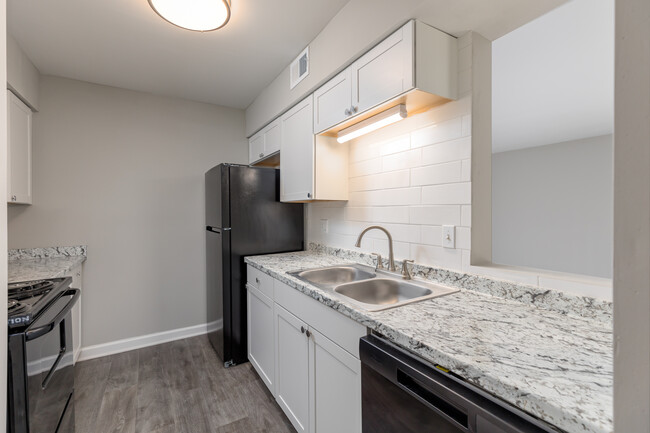 Windward Forest in Lithonia, GA - Building Photo - Interior Photo