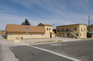 303-309 N 1st St in Barstow, CA - Building Photo