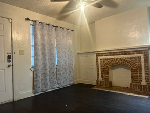 2416 NW 11th St in Oklahoma City, OK - Building Photo - Building Photo