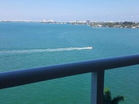 1625 Kennedy Cswy in North Bay Village, FL - Building Photo