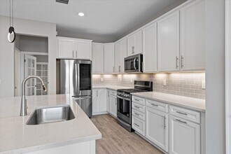 10437 SW Captiva Dr in Port St. Lucie, FL - Building Photo - Building Photo