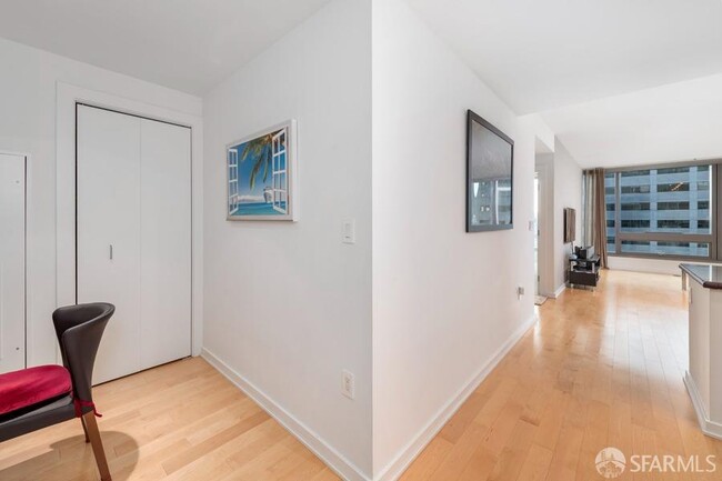 1 Hawthorne St in San Francisco, CA - Building Photo - Building Photo