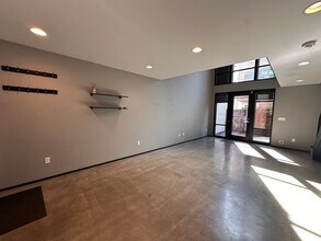 505 S Cloverdale St in Seattle, WA - Building Photo - Building Photo