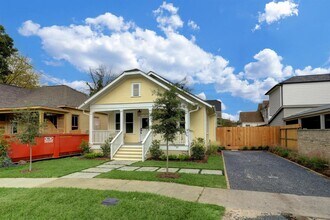 2206 Gano St in Houston, TX - Building Photo - Building Photo