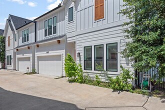 909 Oak St in Houston, TX - Building Photo - Building Photo