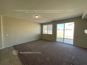 5815 W Ave J 12 in Lancaster, CA - Building Photo - Building Photo