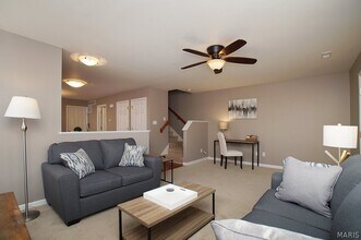 307 Shady Rock Ln in O'Fallon, MO - Building Photo - Building Photo