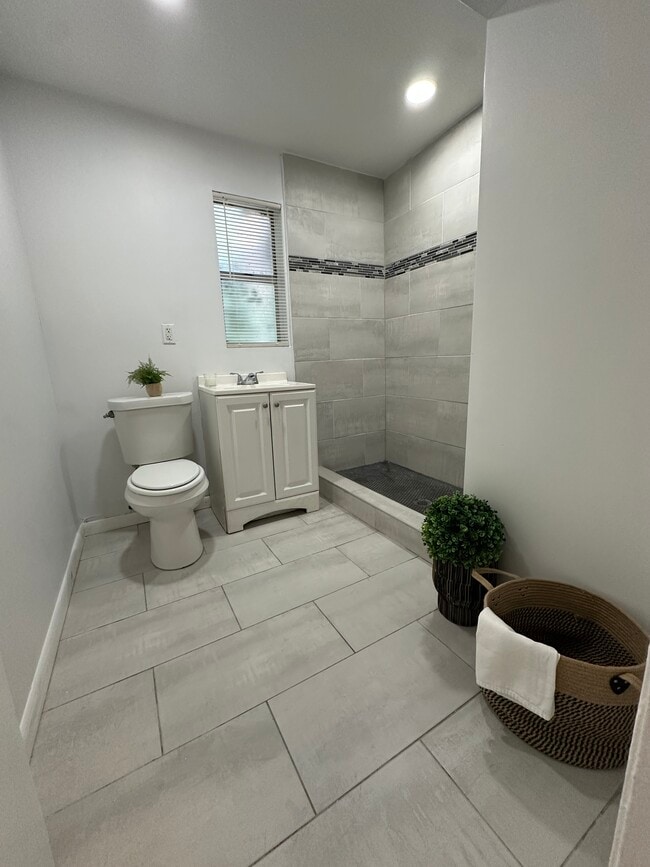 734 E 59th St in Jacksonville, FL - Building Photo - Building Photo