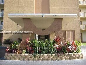 620 NE 12th Ave in Hallandale Beach, FL - Building Photo - Building Photo