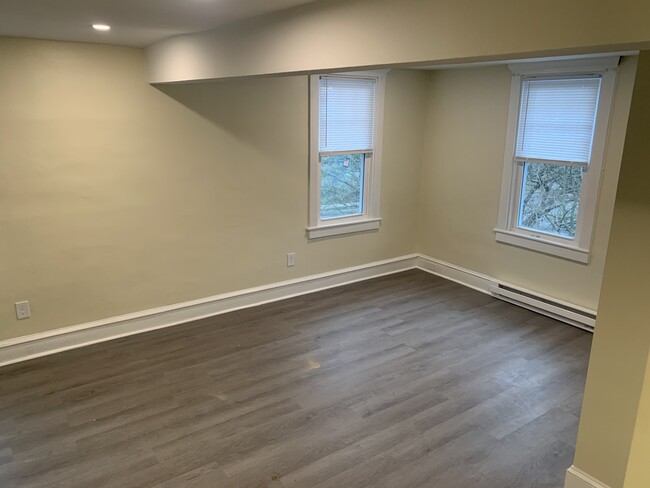 723 Kedron Ave in Morton, PA - Building Photo - Building Photo